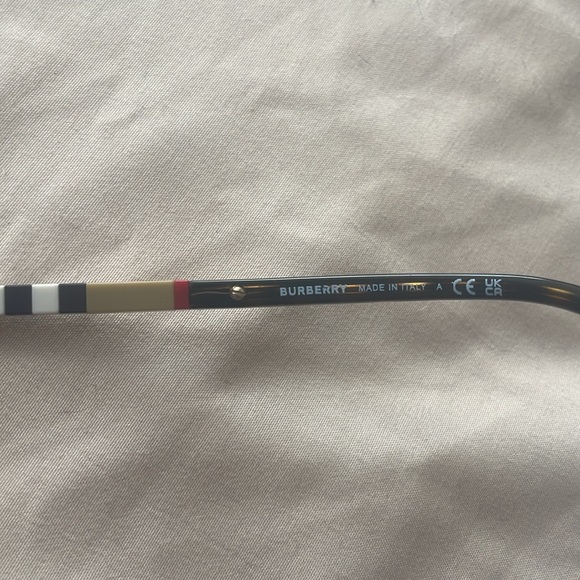 Burberry Sunglasses - Picture 8 of 10